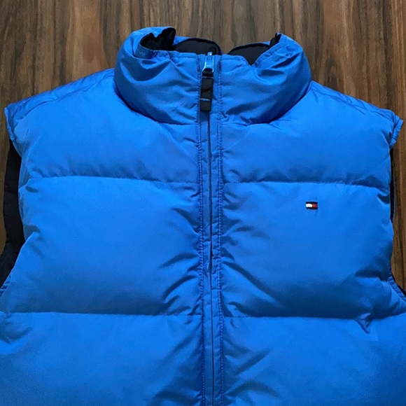 Tommy Hilfiger Reversible Down Vest - Picture 9 of 12